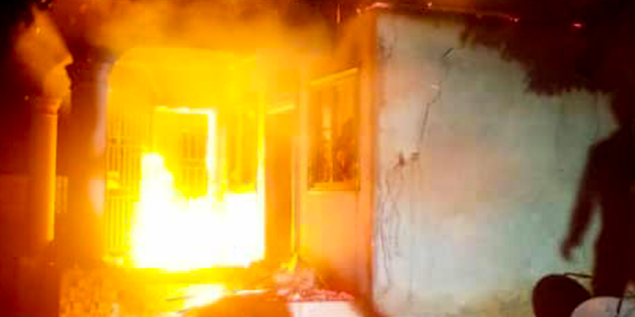 3 bedroom self-contained house in Bibiani destroy by fire.